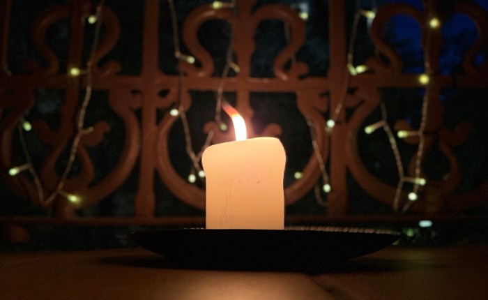 Recitando ando y otro cantando